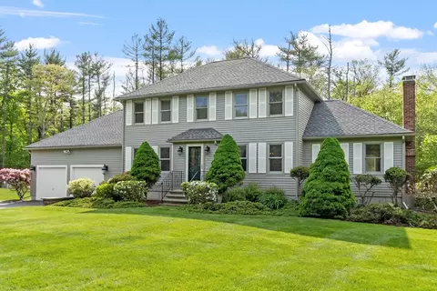 89 Blanchard Rd, Boxborough, MA 01719