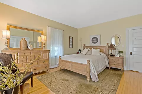 458 Weetamoe St, Fall River, MA 02720 photo 17