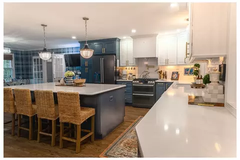 607 Salisbury St, Worcester, MA 01609 photo 11