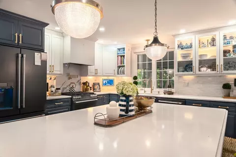 607 Salisbury St, Worcester, MA 01609 photo 9