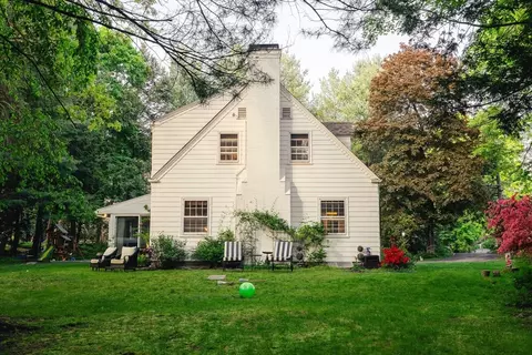 607 Salisbury St, Worcester, MA 01609 photo 5