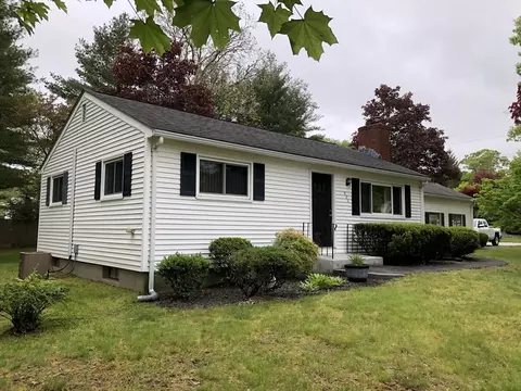 520 Thacher St, Attleboro, MA 02703