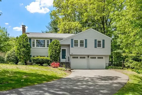 26 Raffaele Rd, Marlborough, MA 01752