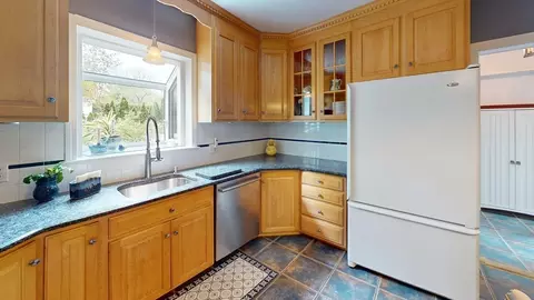47 Davis Ave, Attleboro, MA 02703 photo 18