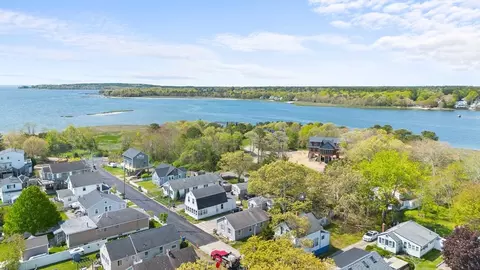 23 Barnes St # A, Wareham, MA 02571