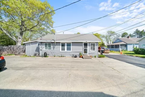 23 Barnes St # A, Wareham, MA 02571 photo 4