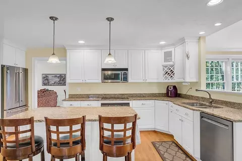 Kitchen - 4 Whispering Way, Stow, MA 01775 photo 3 of 3