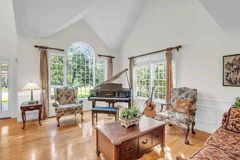 Living - 4 Whispering Way, Stow, MA 01775 photo 2 of 5
