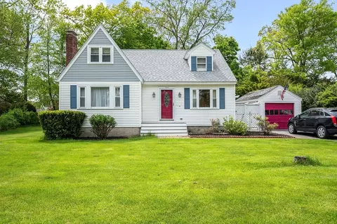 105 Remington St, Lowell, MA 01852