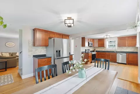 30 Corona St, Springfield, MA 01104 photo 6