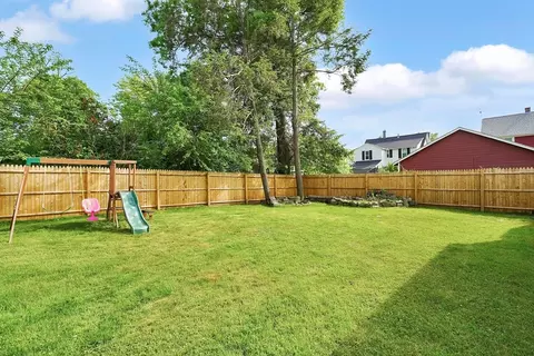 30 Corona St, Springfield, MA 01104 photo 32