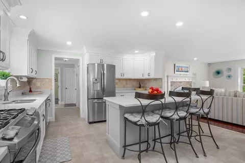 50 Hyde Park Rd, Barnstable, MA 02630 photo 8