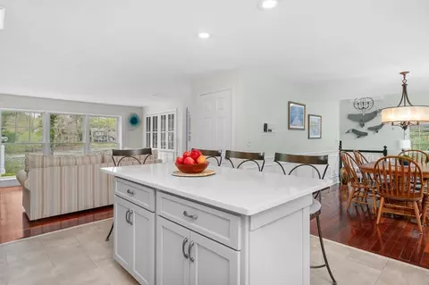 50 Hyde Park Rd, Barnstable, MA 02630 photo 7