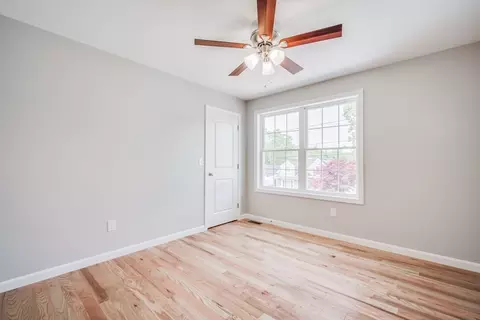27 Jennings St, Springfield, MA 01119 photo 22
