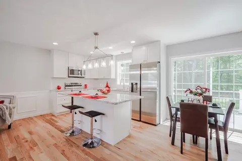 27 Jennings St, Springfield, MA 01119 photo 8