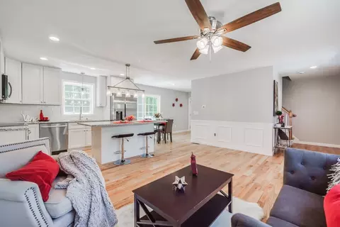 27 Jennings St, Springfield, MA 01119 photo 6
