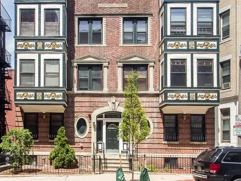 75 Burbank St #201, Boston, MA 02115
