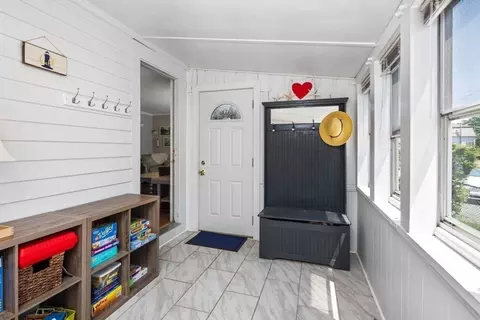 Exterior - 13 G St, Hull, MA 02045 photo 3 of 9