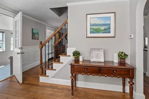 Entry Way - 13 G St, Hull, MA 02045 photo 1 of 1