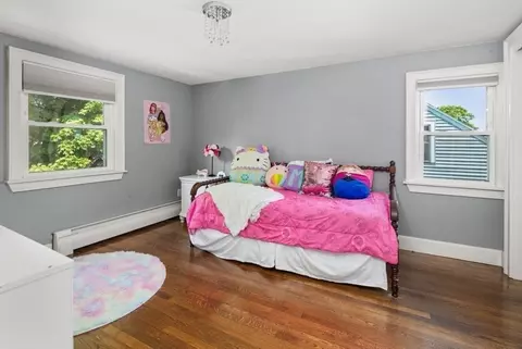 Bedroom - 13 G St, Hull, MA 02045 photo 3 of 3