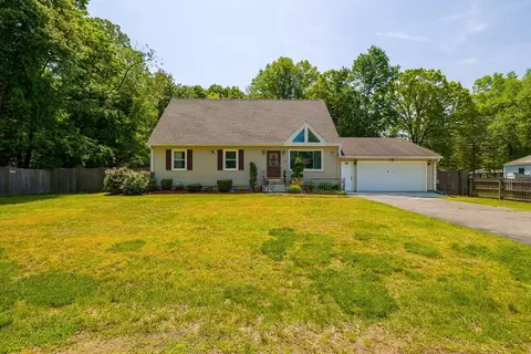 409 Holcomb Rd, Springfield, MA 01118