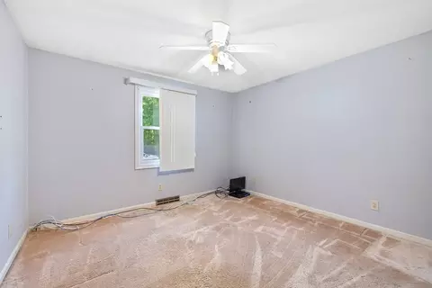 Bedroom - 409 Holcomb Rd, Springfield, MA 01118 photo 4 of 6