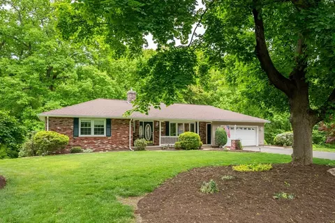 171 Valley View Cir, West Springfield, MA 01089