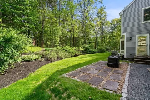 Exterior - 12 Pleasant St, Dover, MA 02030 photo 11 of 11