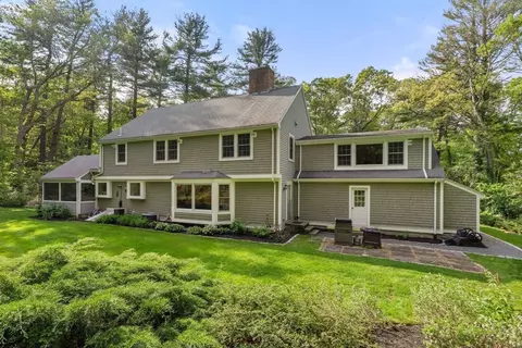 Exterior - 12 Pleasant St, Dover, MA 02030 photo 10 of 11