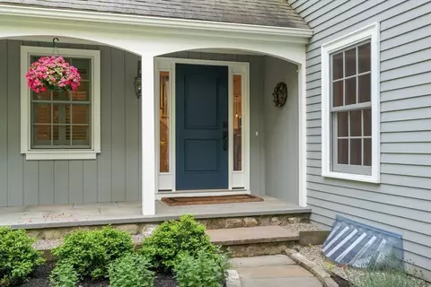 Exterior - 12 Pleasant St, Dover, MA 02030 photo 4 of 11