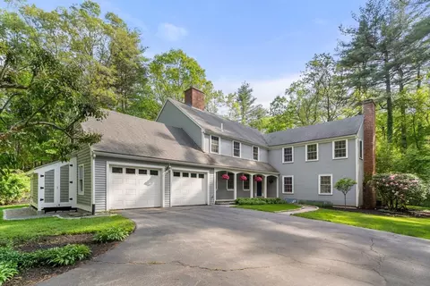 Exterior - 12 Pleasant St, Dover, MA 02030 photo 2 of 11