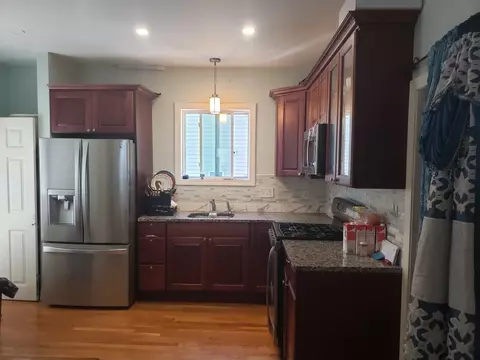 76 Williams Ave, Lynn, MA 01902