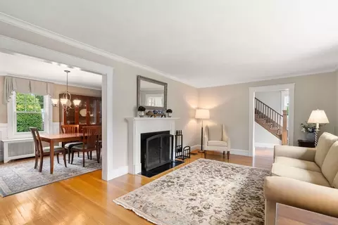 39 Prince St, Needham, MA 02492 photo 4
