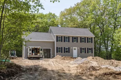 677 South Rd, Templeton, MA 01468