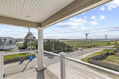 Exterior - 98 Central Ave, Scituate, MA 02066 photo 2 of 10