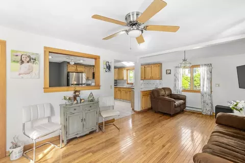 13 6th St, Wareham, MA 02571 photo 5