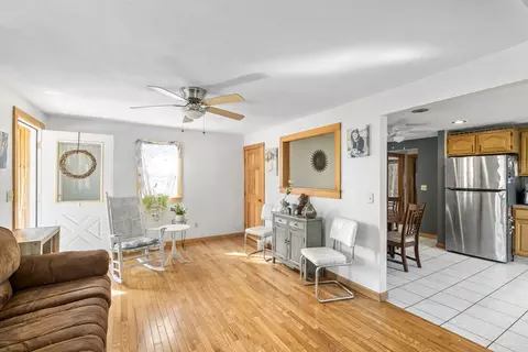 13 6th St, Wareham, MA 02571 photo 6