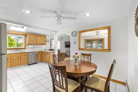 13 6th St, Wareham, MA 02571 photo 4