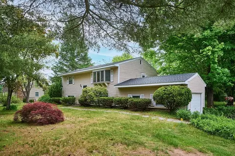 167 Rocky Hill Rd, Hadley, MA 01035