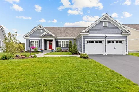 45 Bearberry Path, Plymouth, MA 02360