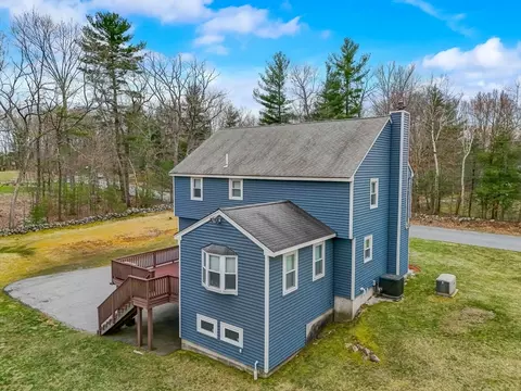 191 E Richardson Rd, Dracut, MA 01826 photo 4