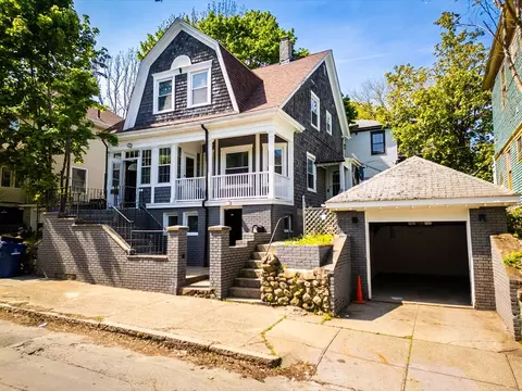 65 Russell St, New Bedford, MA 02740