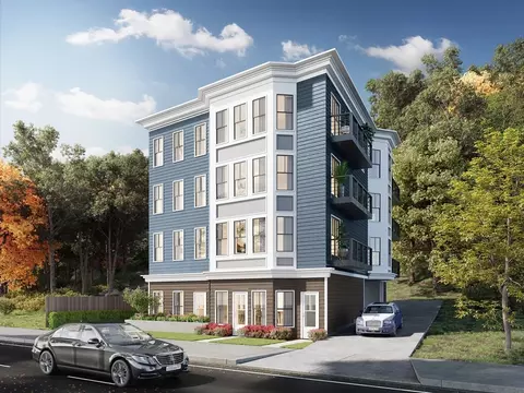 133 Boardman St #PH6, Boston, MA 02128