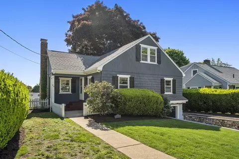 59 Cutter Hill Rd, Arlington, MA 02474