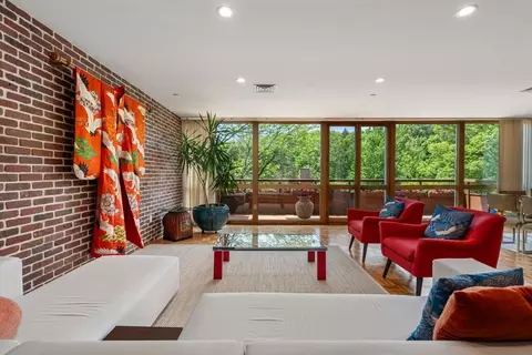 241 Perkins St #D301, Boston, MA 02130