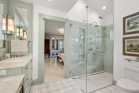 Bath - 9 Maple Rd, Weston, MA 02493 photo 1 of 3