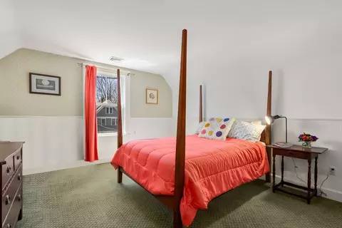 Bedroom - 9 Maple Rd, Weston, MA 02493 photo 7 of 8