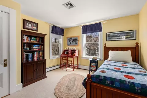 Bedroom - 9 Maple Rd, Weston, MA 02493 photo 4 of 8