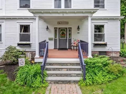 56 Moore Ave, Worcester, MA 01602 photo 3