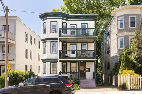 25 Child St #2, Jamaica Plain, MA 02130